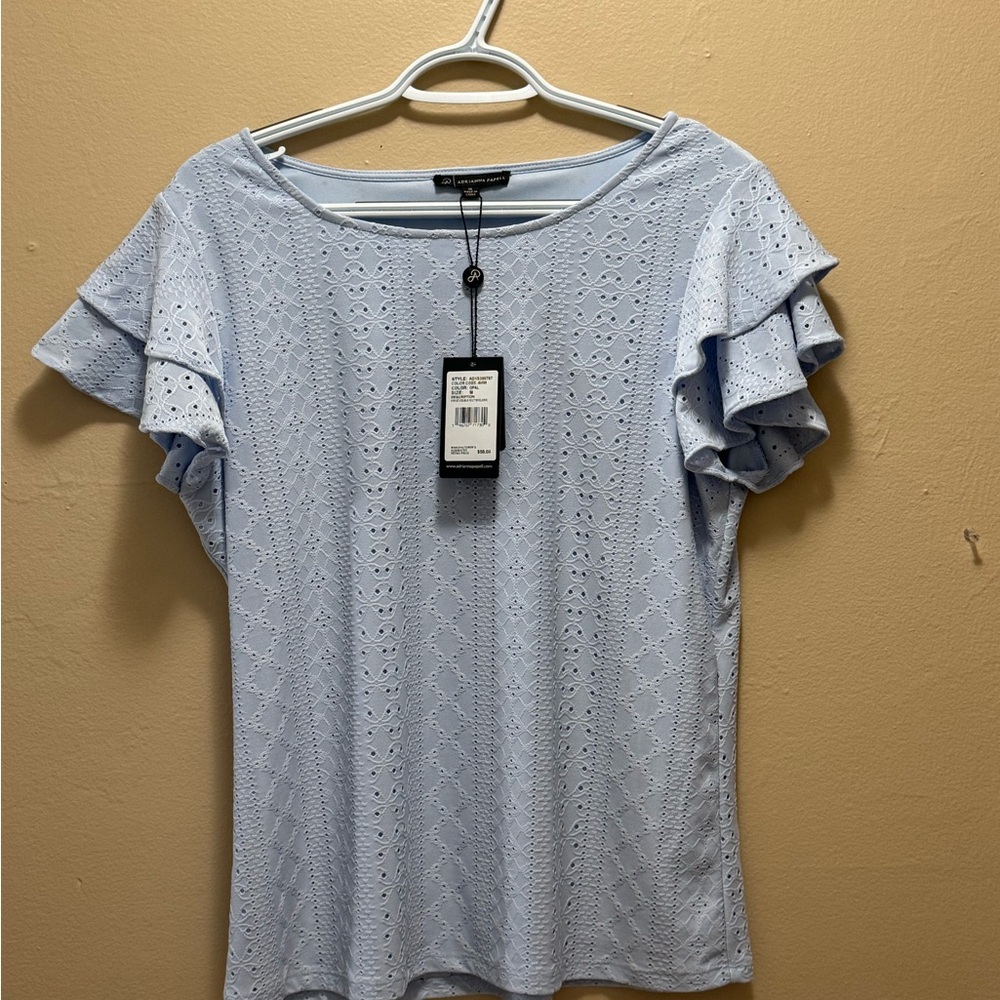 Short sleeve light blue shirt